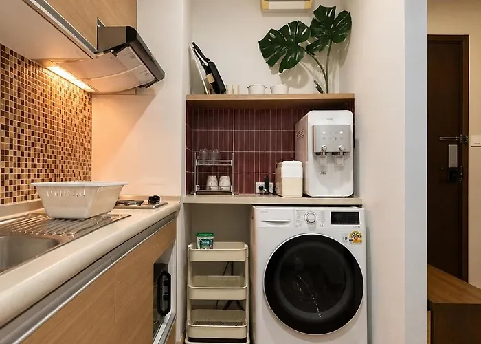 Apartment Sukhumvit 3 Minute Walk To Bts Pool & Gym Bangkok
